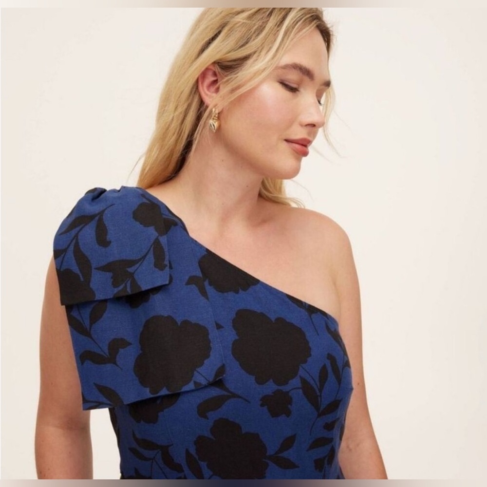 One-Shoulder Blue Floral Jumpsuit